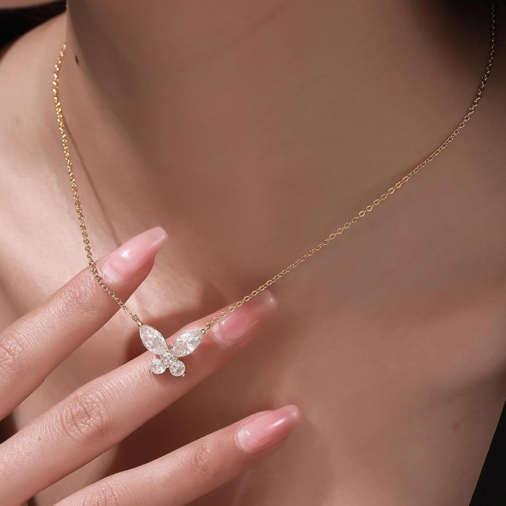 New Anthropologie Crystal Fairy Gold Necklace 1071 Nwot 45$